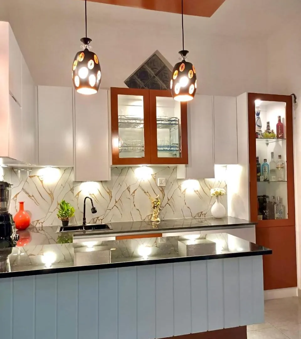 Neem Aura Home Stay Seeduwa Homestay