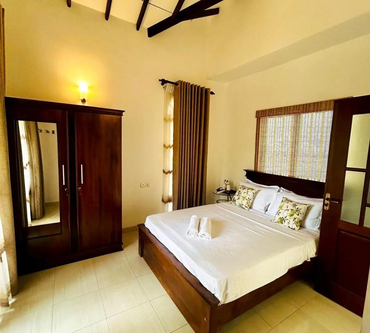 Homestay Neem Aura Home Stay Seeduwa Sri Lanka